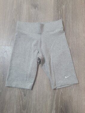 Nike Gray Sportswear Essential High Waisted Bike Shorts Embroidered Size Small S